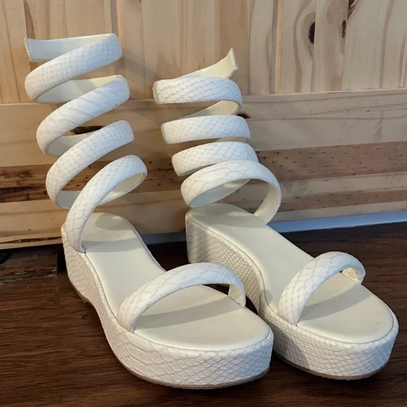 Gulf Gaia Gabi Ankle-Wrap Snakeskin-Embossed Leather Platform Sandals - Picture 4 of 8